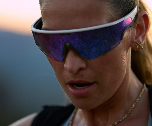 Смарт-очки Oakley Meta Vanguard White Lens color:  Prizm™ Sapphire